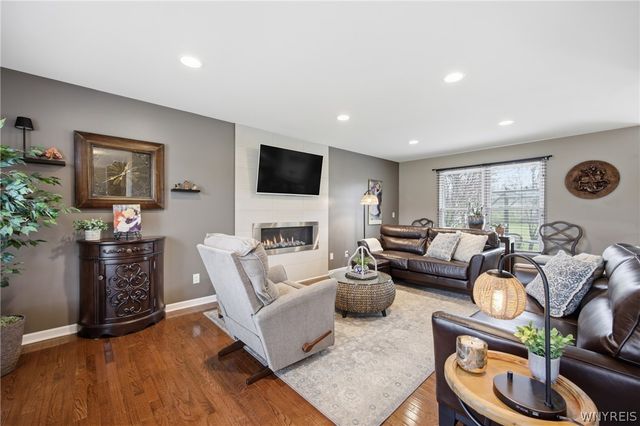 1442 Evergreen Drive, Hamburg, NY 14085