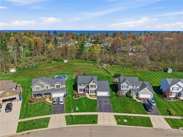 1442 Evergreen Drive, Hamburg, NY 14085