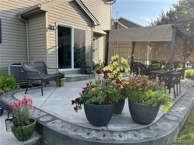 1442 Evergreen Drive, Hamburg, NY 14085