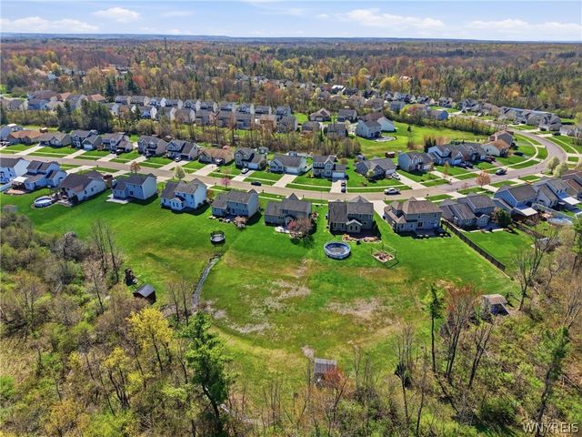 1442 Evergreen Drive, Hamburg, NY 14085