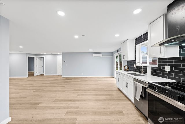 5704 109th Street SW, Lakewood, WA 98499