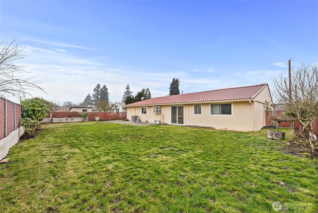 5704 109th Street SW, Lakewood, WA 98499