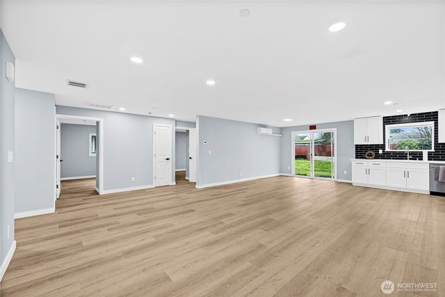 5704 109th Street SW, Lakewood, WA 98499