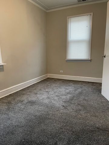 2017 W Norwood Street, Chicago, IL 60659