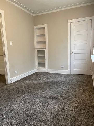 2017 W Norwood Street, Chicago, IL 60659