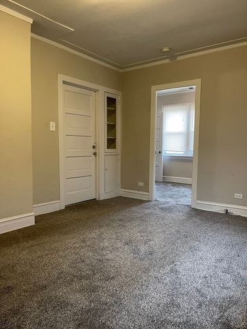 2017 W Norwood Street, Chicago, IL 60659