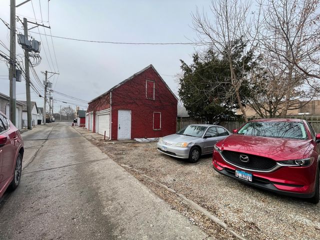 2017 W Norwood Street, Chicago, IL 60659