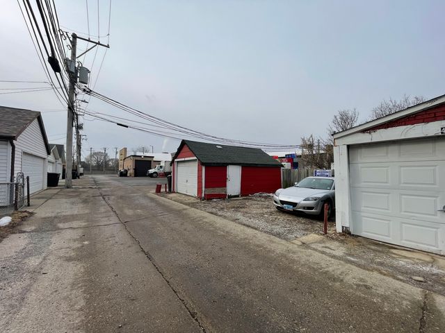 2017 W Norwood Street, Chicago, IL 60659