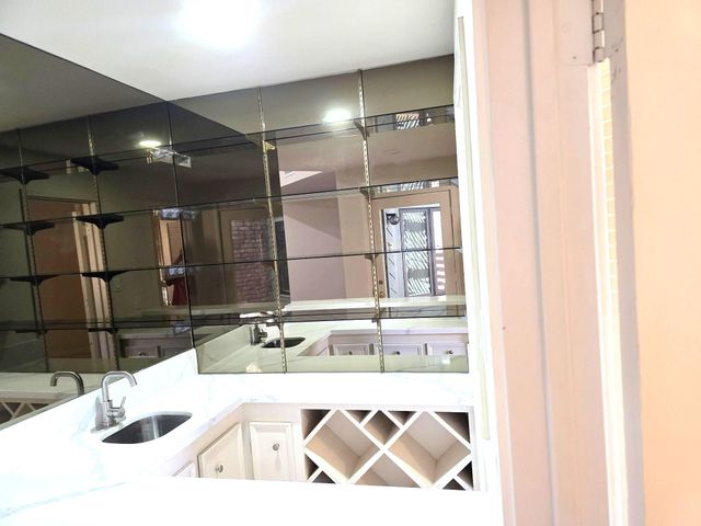 1856 S Gessner Road, Houston, TX 77063