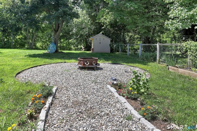 22 Caldwell Drive, New Milford, CT 06776
