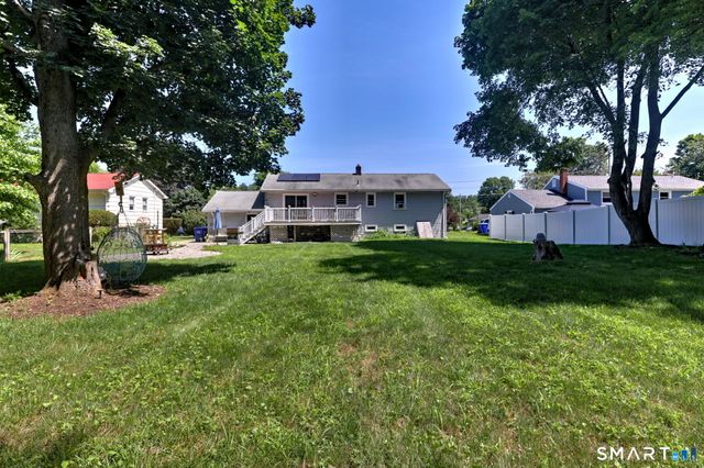 22 Caldwell Drive, New Milford, CT 06776