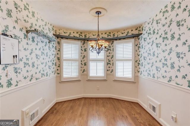 420 Taberwood Way, Roswell, GA 30076