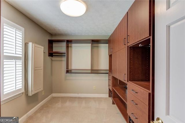 420 Taberwood Way, Roswell, GA 30076