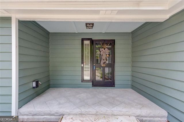 420 Taberwood Way, Roswell, GA 30076