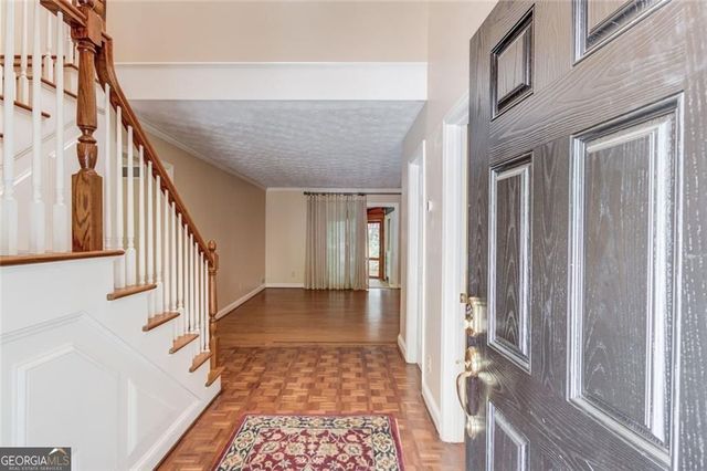 420 Taberwood Way, Roswell, GA 30076