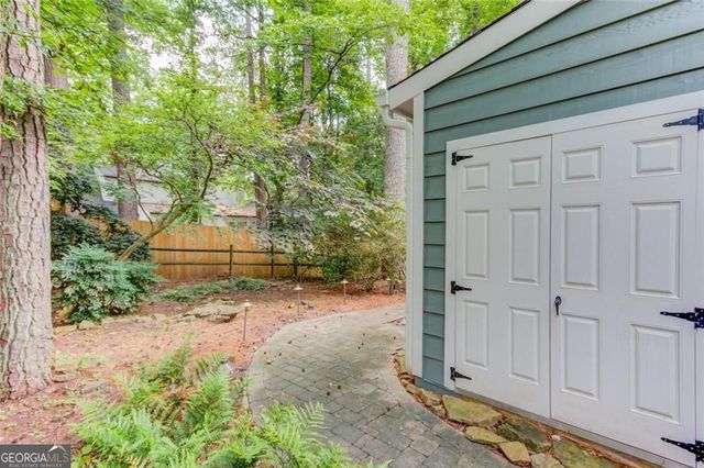 420 Taberwood Way, Roswell, GA 30076