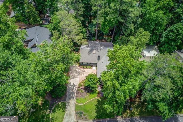 420 Taberwood Way, Roswell, GA 30076