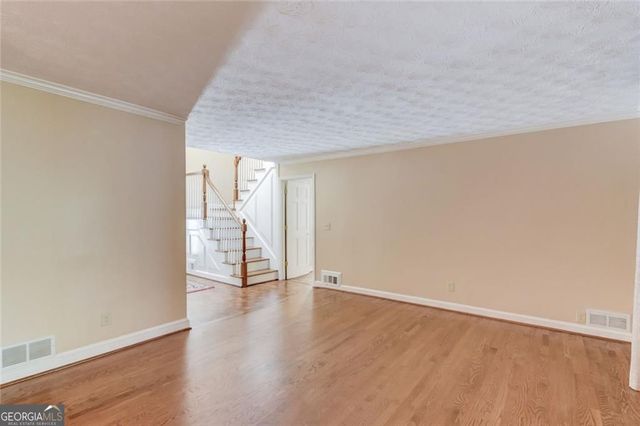 420 Taberwood Way, Roswell, GA 30076