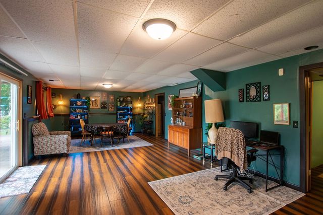 2455 SW 7th Street, Des Moines, IA 50315