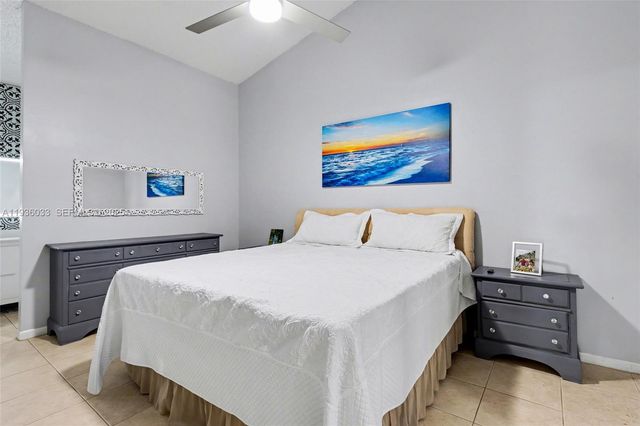 4534 S Carambola Cir S 27275, Coconut Creek, FL 33066