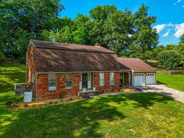 4 Pine Grove Lane, Huntington, WV 25704