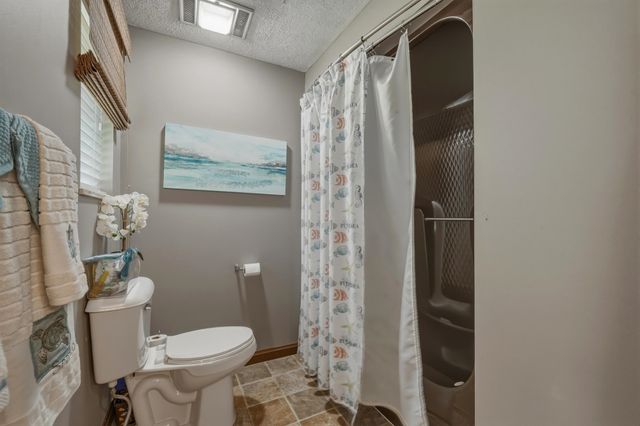 4 Pine Grove Lane, Huntington, WV 25704