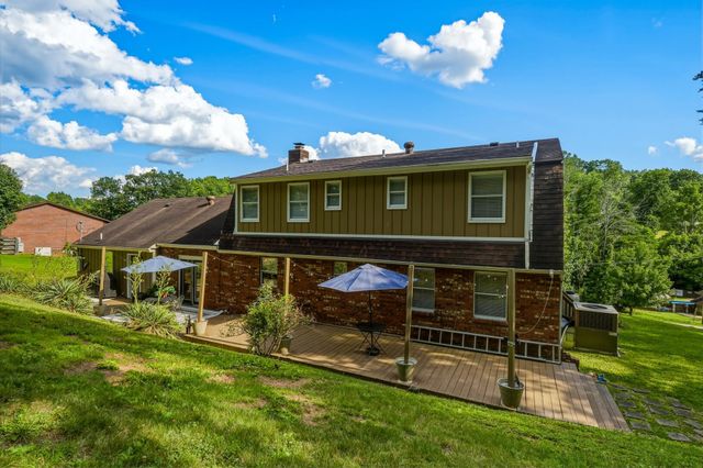 4 Pine Grove Lane, Huntington, WV 25704