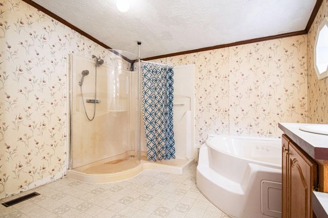 574 E 1100 N, Westville, IN 46391