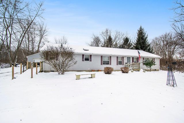 574 E 1100 N, Westville, IN 46391