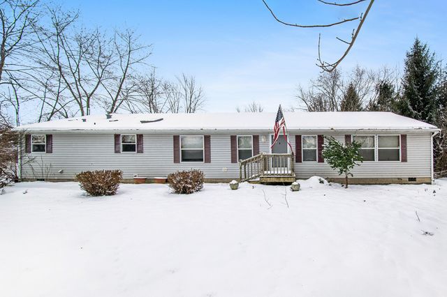 574 E 1100 N, Westville, IN 46391