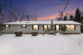 574 E 1100 N, Westville, IN 46391