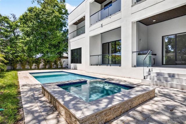 4426 W EUCLID AVENUE, Tampa, FL 33629
