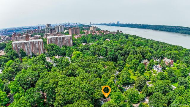 4670 Independence Avenue, Bronx, NY 10471