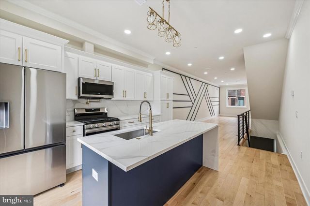 604 MCKEAN ST, Philadelphia, PA 19148