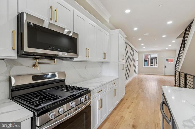 604 MCKEAN ST, Philadelphia, PA 19148