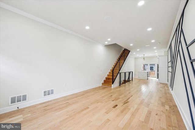 604 MCKEAN ST, Philadelphia, PA 19148