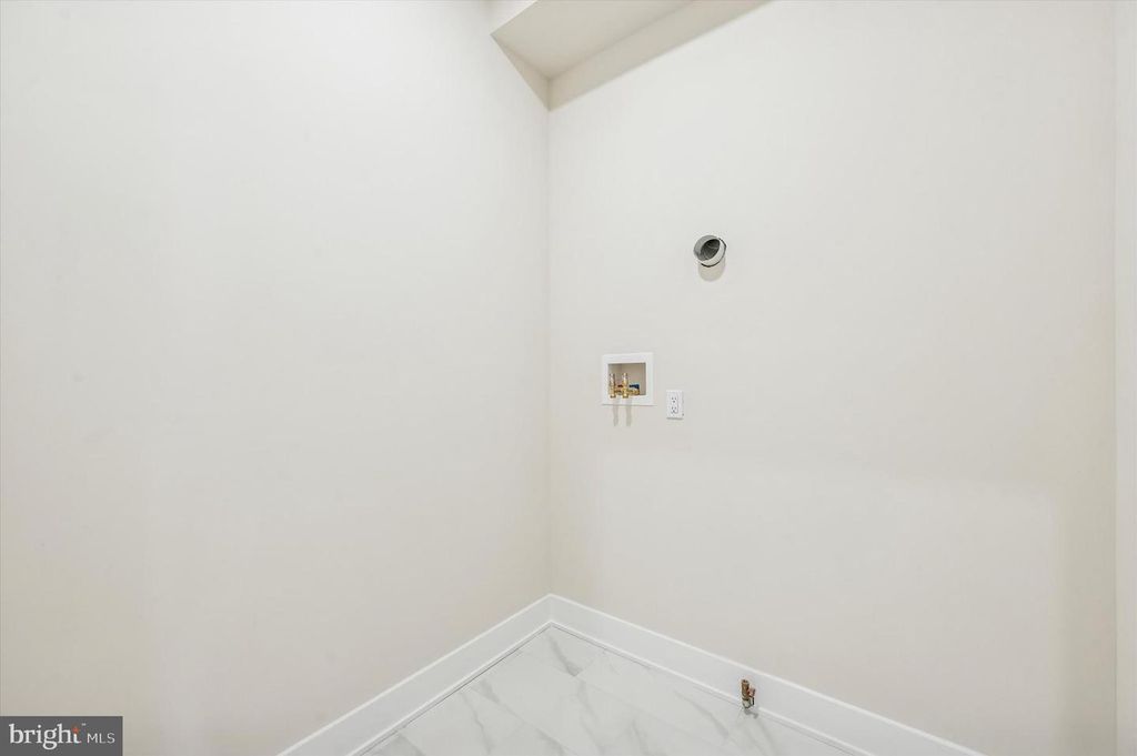 Image 22 of property listing at 604 MCKEAN ST, Philadelphia, PA 19148