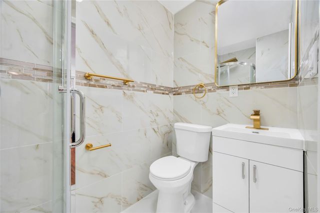 194-19 115th Road, Saint Albans, NY 11412