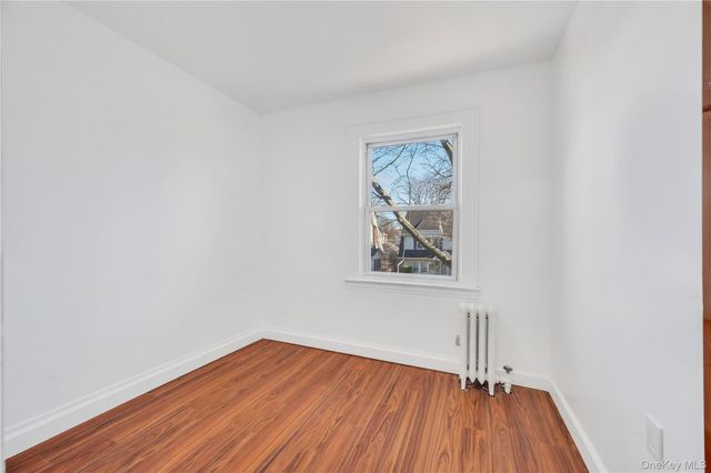 194-19 115th Road, Saint Albans, NY 11412