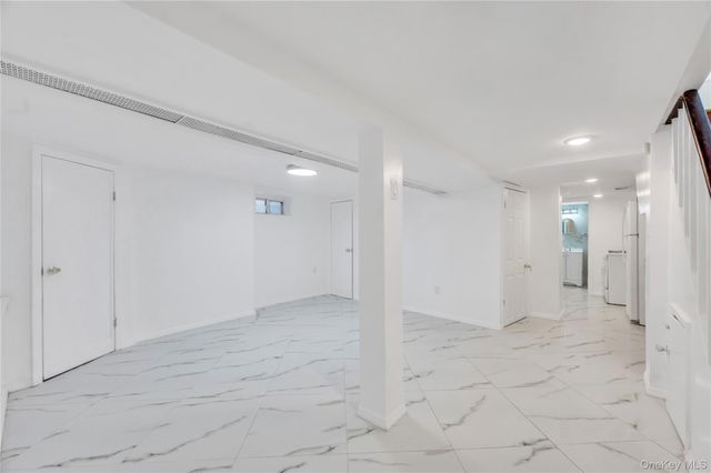 194-19 115th Road, Saint Albans, NY 11412