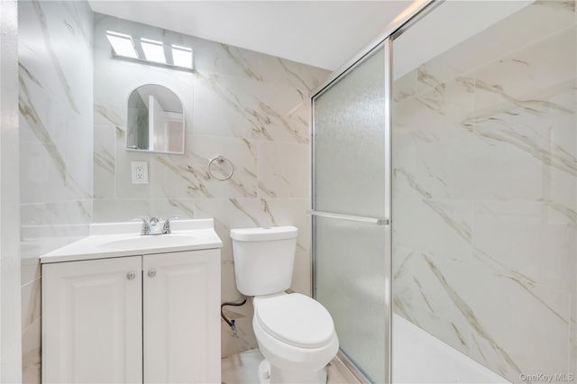 194-19 115th Road, Saint Albans, NY 11412