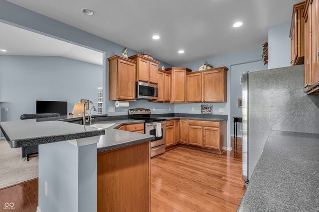 751 Fish Hawk Court, Brownsburg, IN 46112