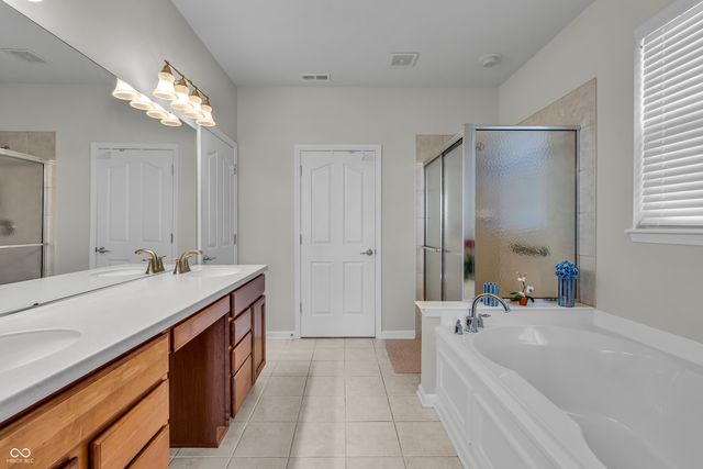 751 Fish Hawk Court, Brownsburg, IN 46112