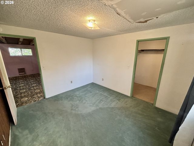 1860 W 12TH Ave, Eugene, OR 97402