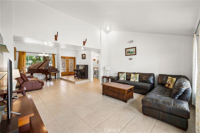 2314 N Euclid, Upland, CA 91784