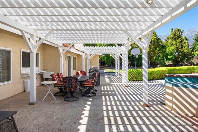 2314 N Euclid, Upland, CA 91784