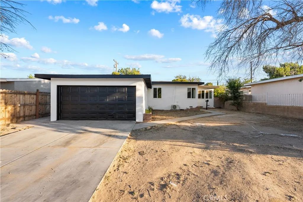 1814 E Avenue Q11, Palmdale, CA 93550
