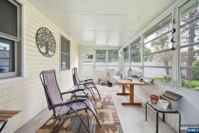15 Orchard Street, Bloomingdale, NJ 07403