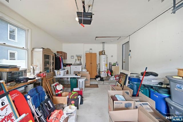 15 Orchard Street, Bloomingdale, NJ 07403