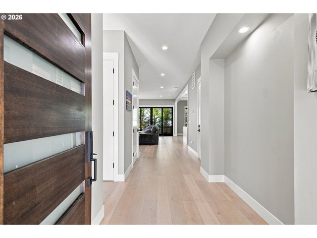 7385 Sw 77TH Ave, Portland, OR 97223